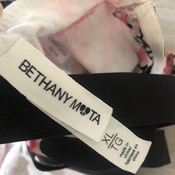 Floral Crop top - Picture 4 of 4